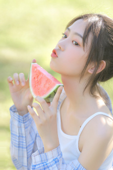 初三女生光溜溜上学有什么要求